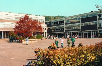 878 Schule in Engelskirchen