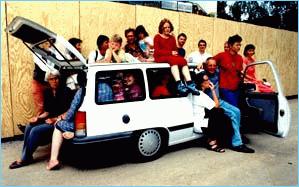 Auto-Kombi voll Menschen