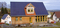 765 Haus mit solarthermischer Anlage