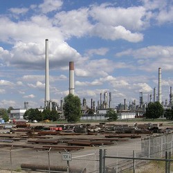 125 Raffinerie MiRO in Karlsruhe / Foto: Ikar.us / Wikimedia