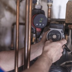 125 Heizungspumpe / Foto: intelligent-heizen.info