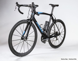 ED 03/16 Pedelecs lassen Radler schweben (S.24-26)