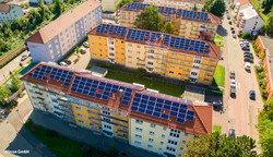 2110 Wohnblöcke mit Solardach / Foto: Wircon GmbH