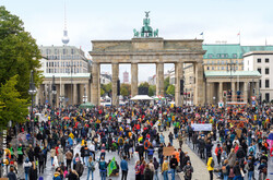 ED 03/20 Die Zivilgesellschaft formiert sich (S.22/25)