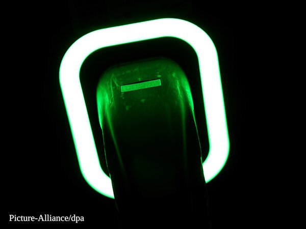 ED 04/2025 Günstig ist es nur zu Hause (S.32/33)