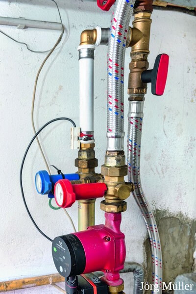 ED 01/2026 Ein Mann steigt um (S.22-25)