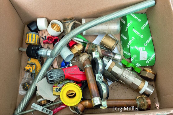 ED 01/2026 Ein Mann steigt um (S.22-25)